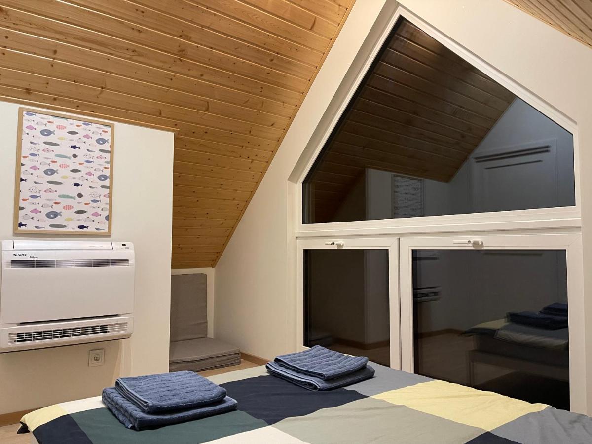 Mazurska Stodola Na Polwyspie Pilchowskim Pilchy Bagian luar foto